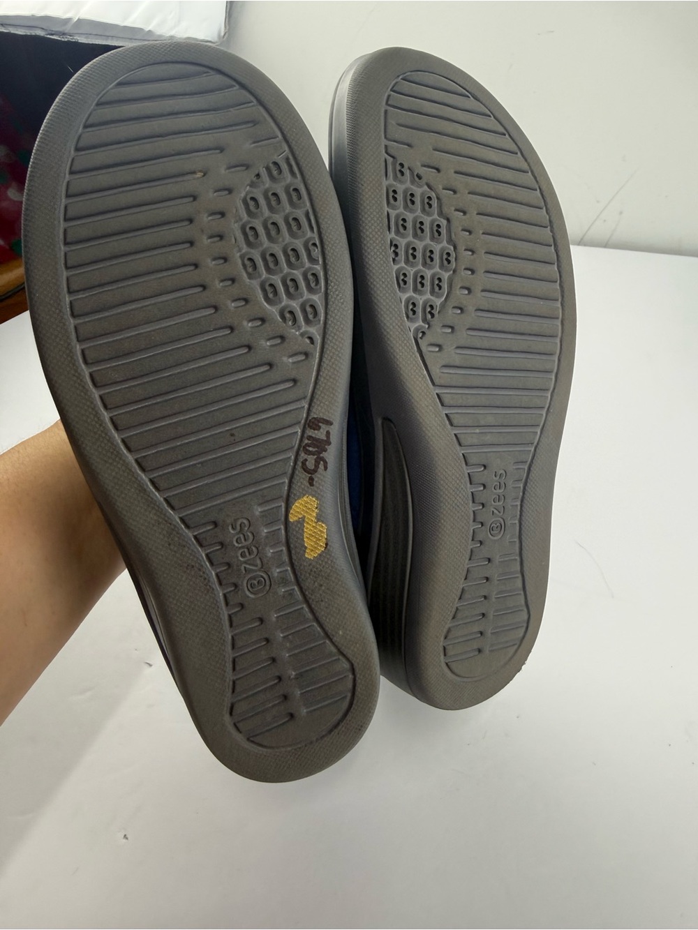 BZees Womens 7 Blue Malibu Skimmer Slip-On Loafers Comfort Shoe - Picture 5 of 6